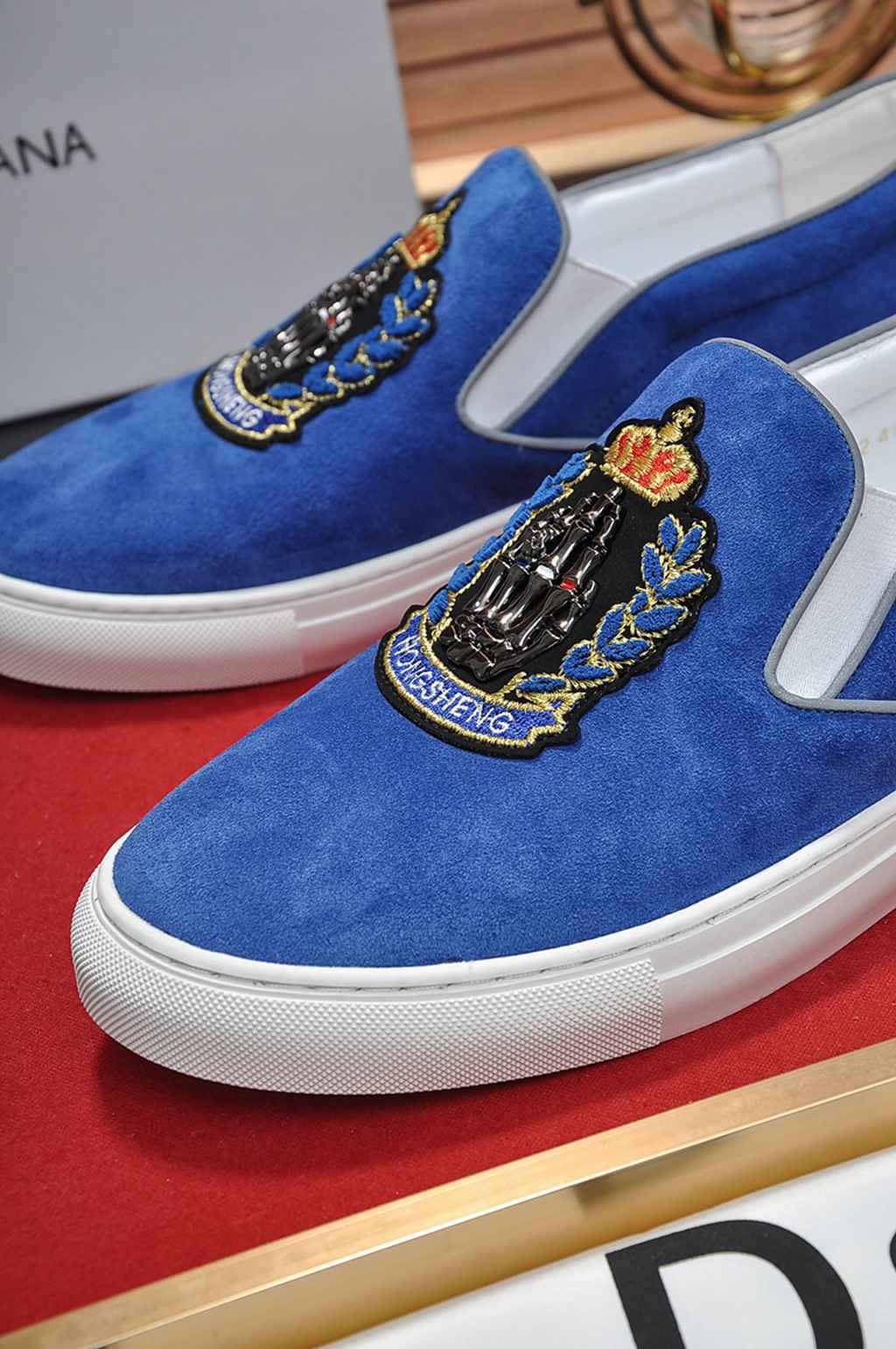 D*G sneaker